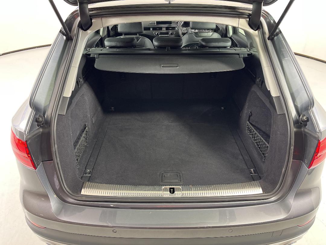 Photo '14' of Audi A4 Photo '14' of Audi A4