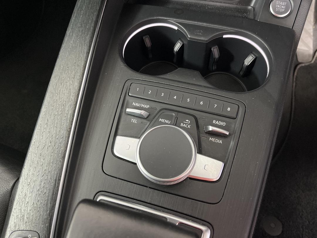 Photo '23' of Audi A4 Photo '23' of Audi A4