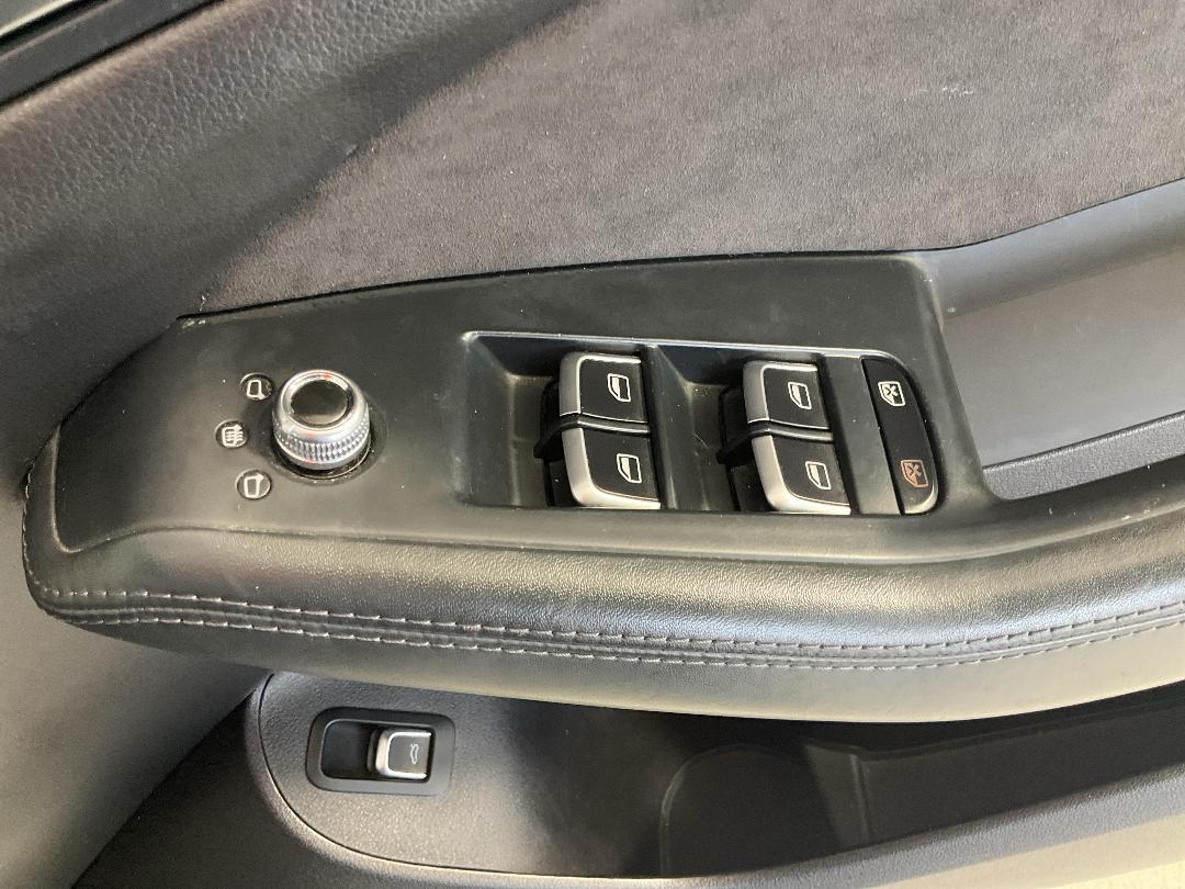 Photo '34' of Audi Q5