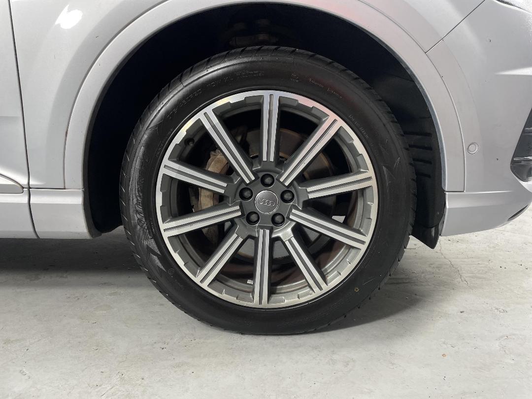 Photo '9' of Audi Q7 Photo '9' of Audi Q7