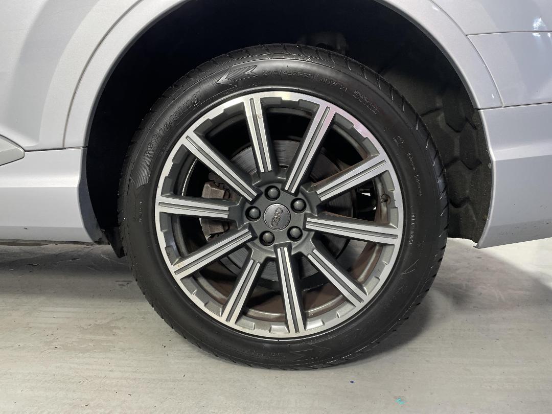 Photo '11' of Audi Q7 Photo '11' of Audi Q7