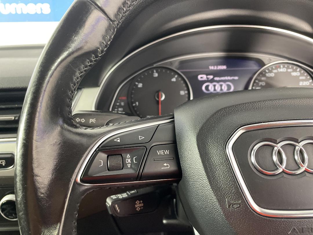 Photo '30' of Audi Q7 Photo '30' of Audi Q7