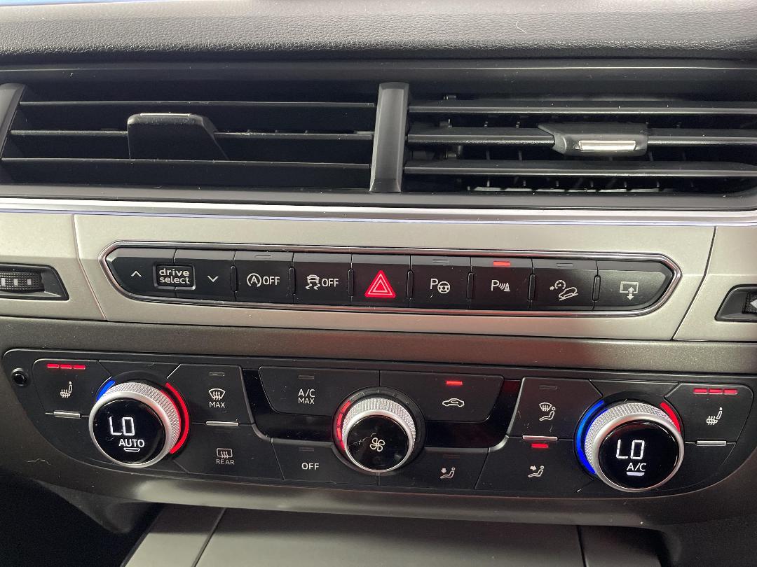 Photo '36' of Audi Q7 Photo '36' of Audi Q7