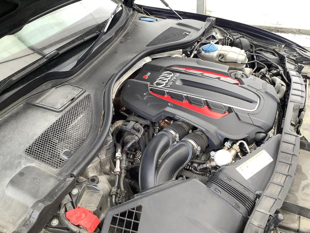 Photo '11' of Audi RS6 RS6 Performance Photo '11' of Audi RS6 RS6 Performance