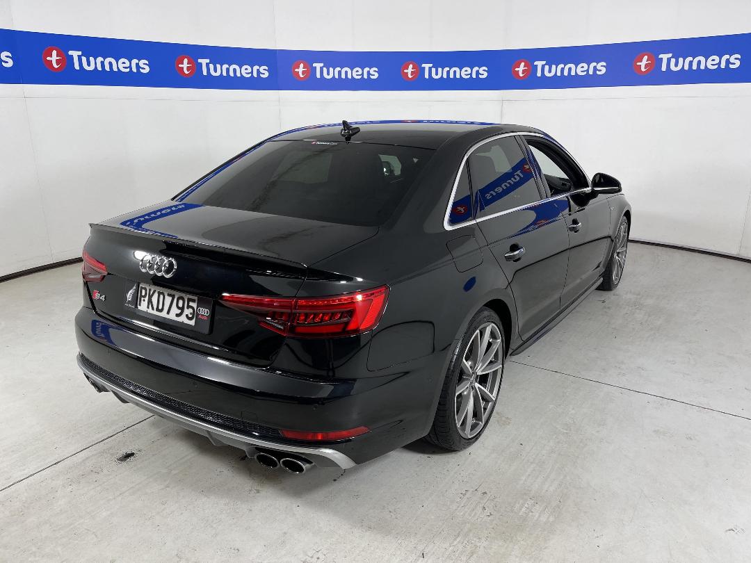 Photo '7' of Audi S4 Photo '7' of Audi S4