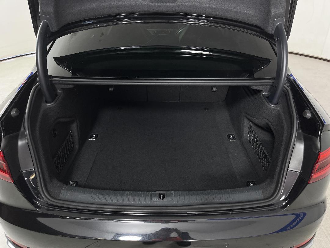 Photo '14' of Audi S4 Photo '14' of Audi S4