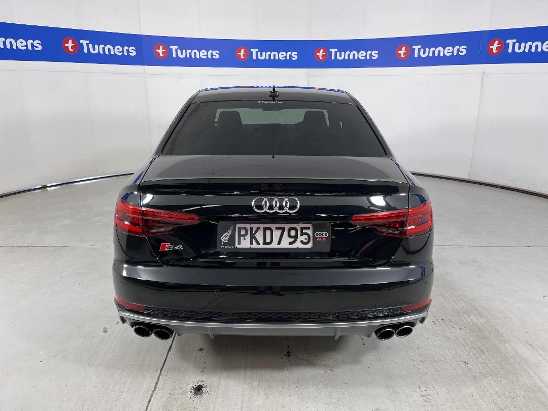 Photo '6' of Audi S4 Photo '6' of Audi S4