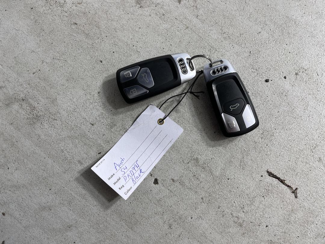 Photo '22' of Audi S4 Photo '22' of Audi S4