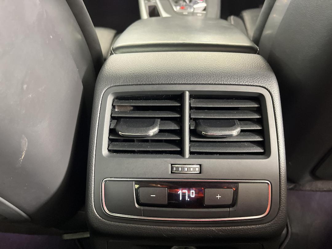 Photo '24' of Audi S4 Photo '24' of Audi S4