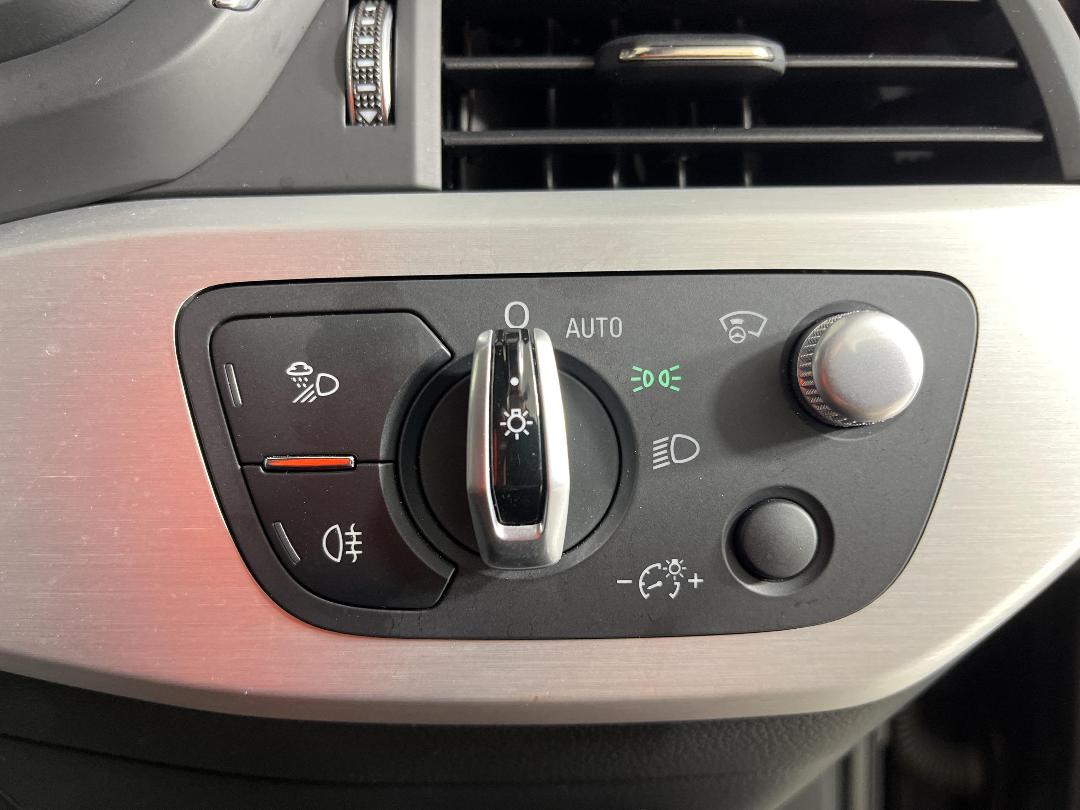 Photo '25' of Audi S4 Photo '25' of Audi S4