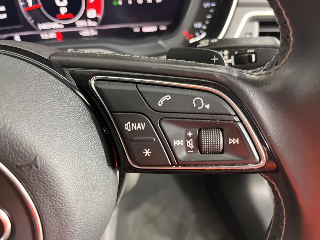 Photo '26' of Audi S4 Photo '26' of Audi S4