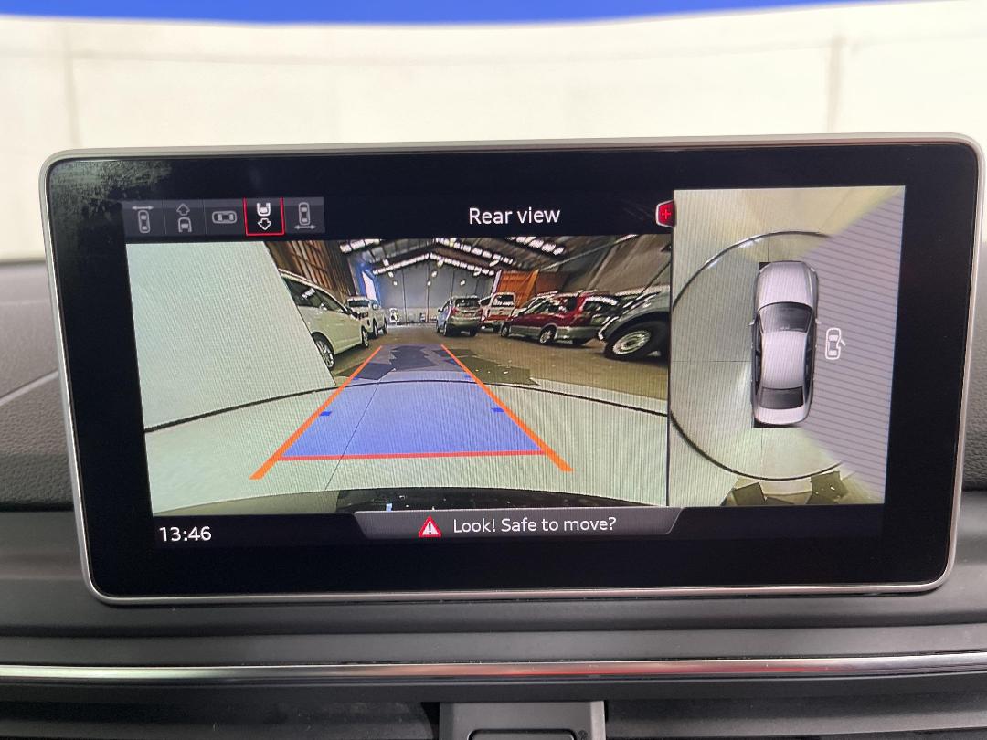 Photo '29' of Audi S4 Photo '29' of Audi S4