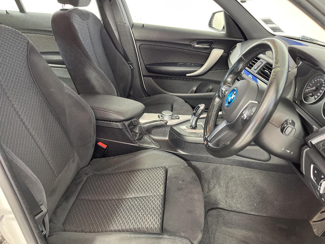 Photo '16' of BMW 118D