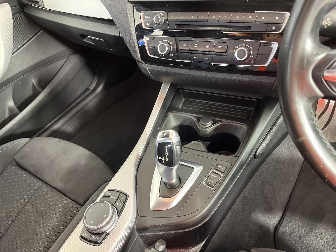 Photo '18' of BMW 118D