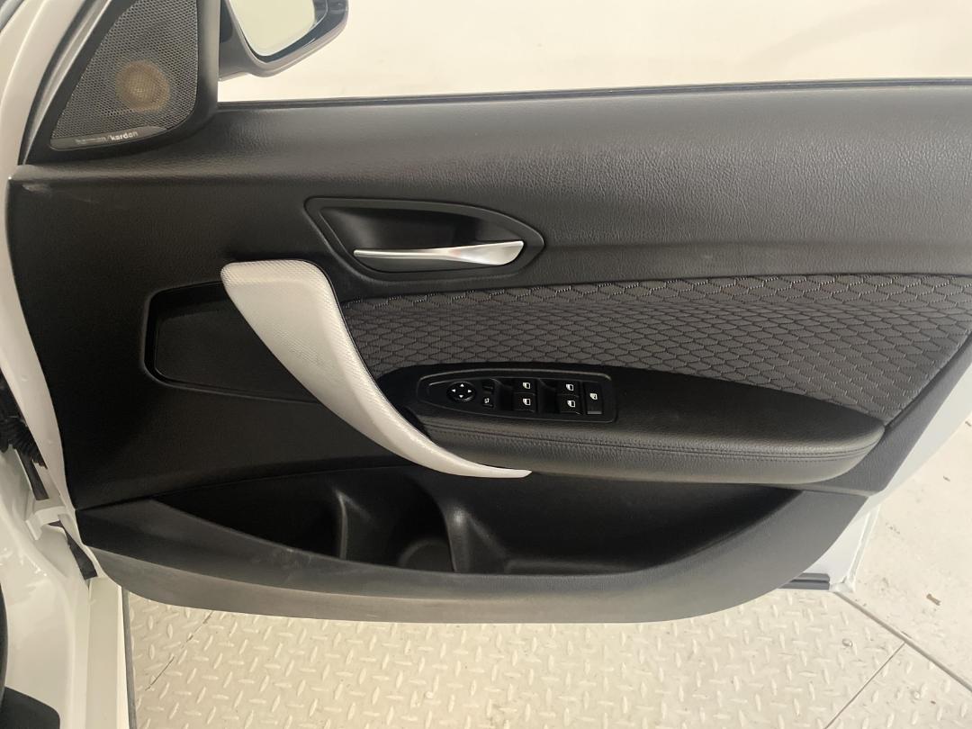 Photo '15' of BMW 118I Photo '15' of BMW 118I