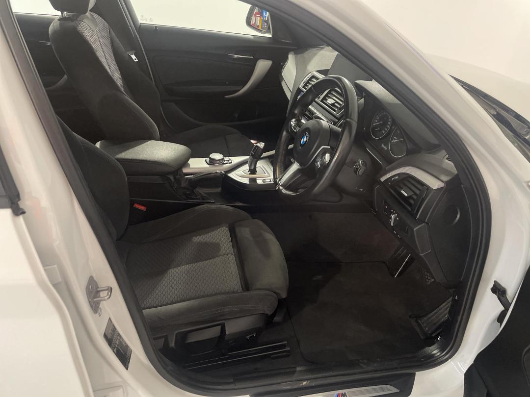 Photo '16' of BMW 118I Photo '16' of BMW 118I