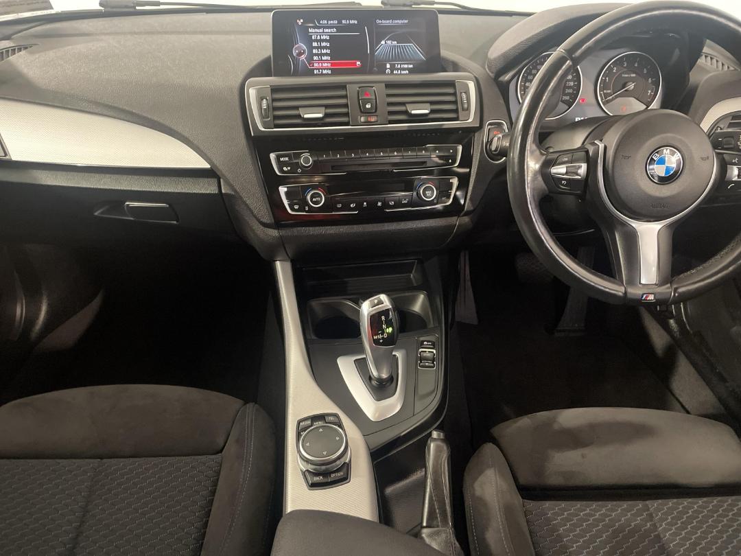 Photo '18' of BMW 118I Photo '18' of BMW 118I