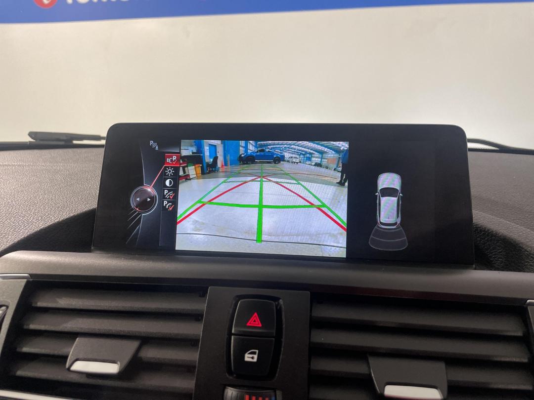 Photo '29' of BMW 118I Photo '29' of BMW 118I