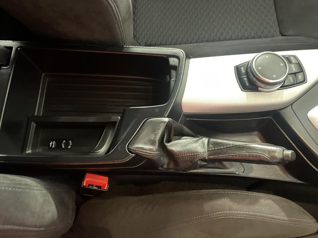 Photo '32' of BMW 118I Photo '32' of BMW 118I