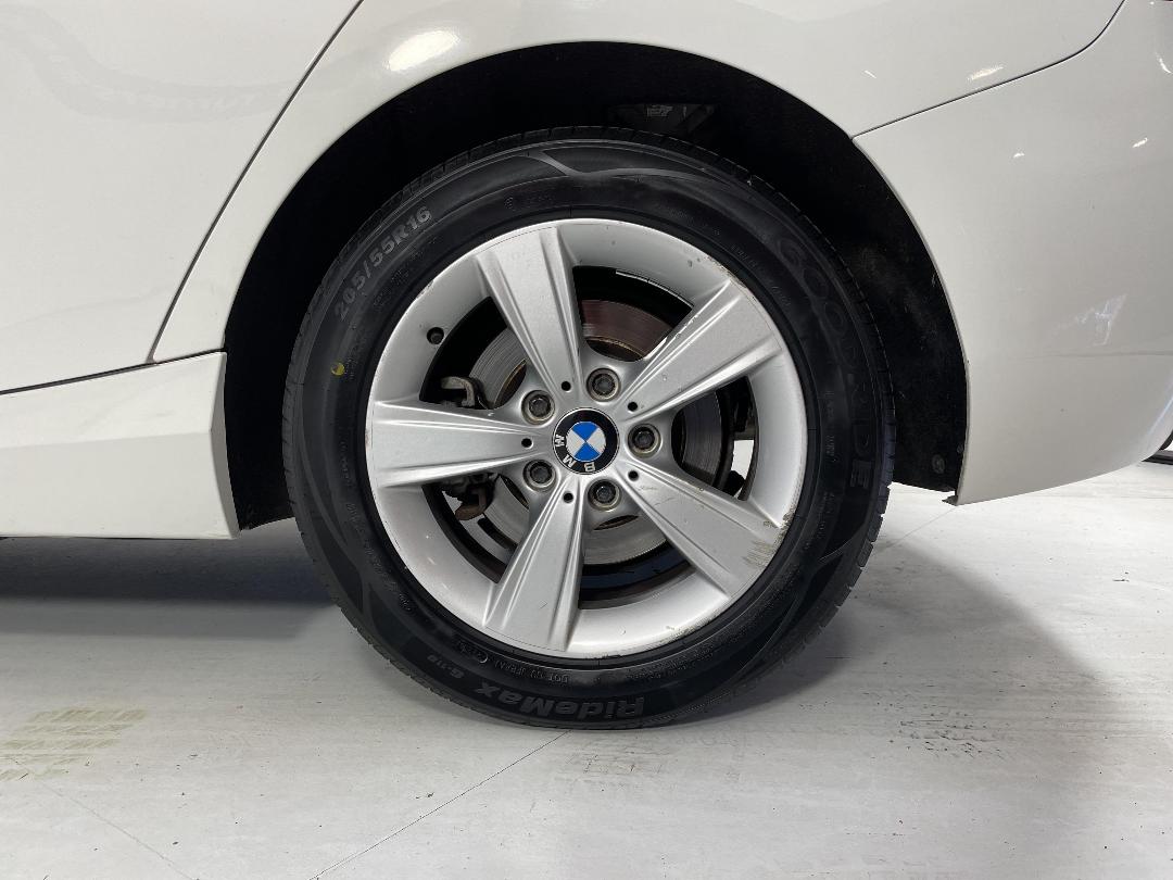 Photo '11' of BMW 118I