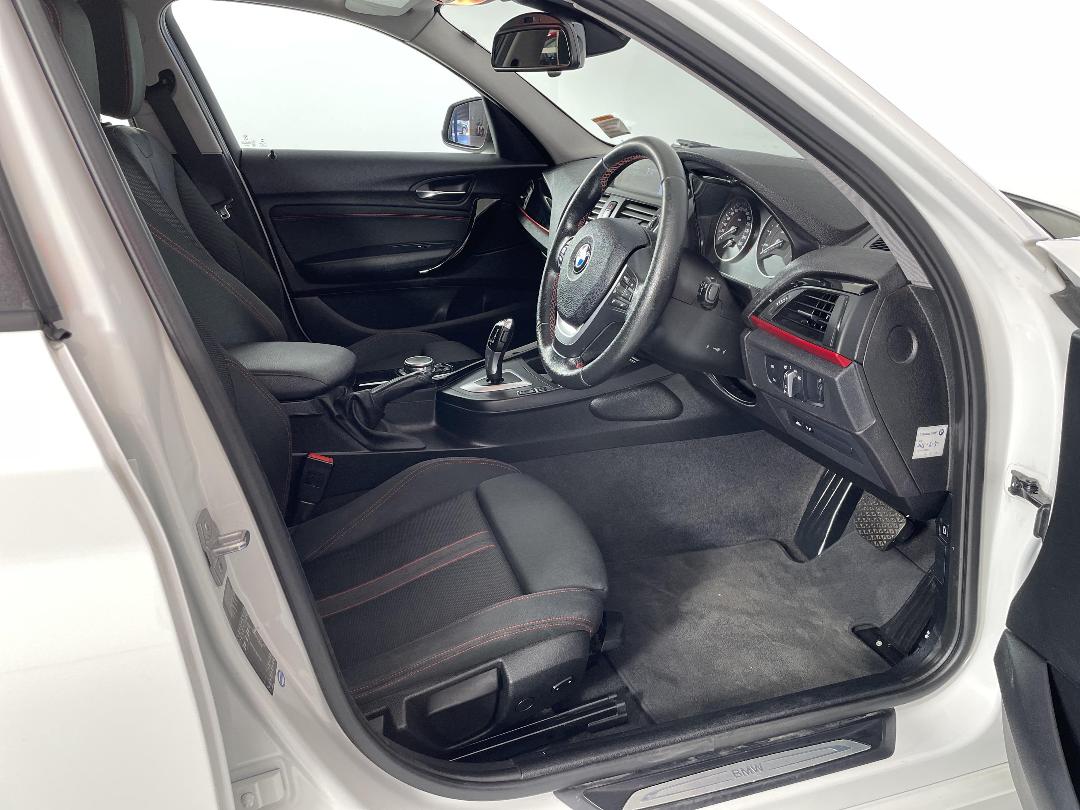 Photo '16' of BMW 118I