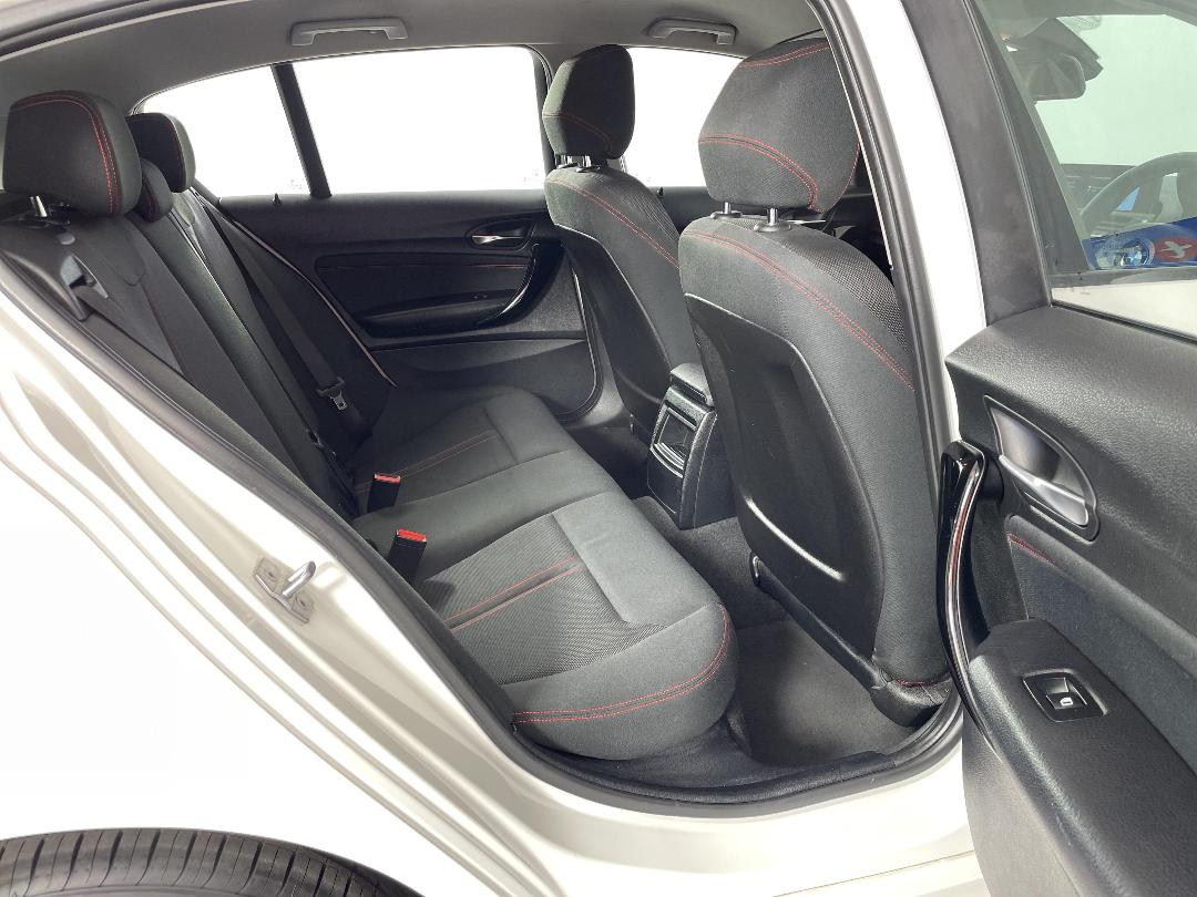 Photo '20' of BMW 118I