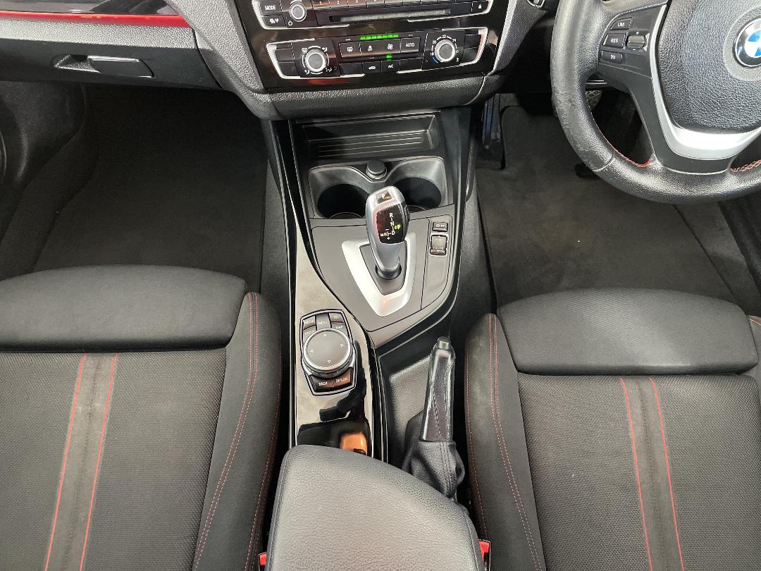 Photo '18' of BMW 118I