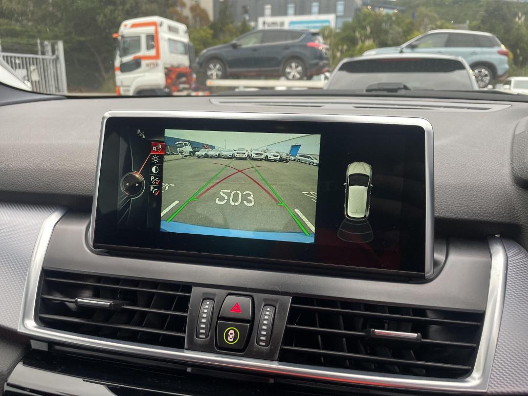 Photo '28' of BMW 218D ACTIVE TOURIER Photo '28' of BMW 218D ACTIVE TOURIER