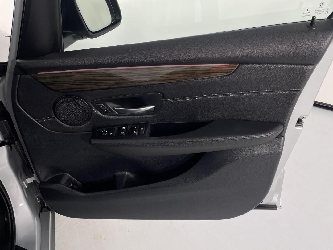 Photo '15' of BMW 218D Photo '15' of BMW 218D