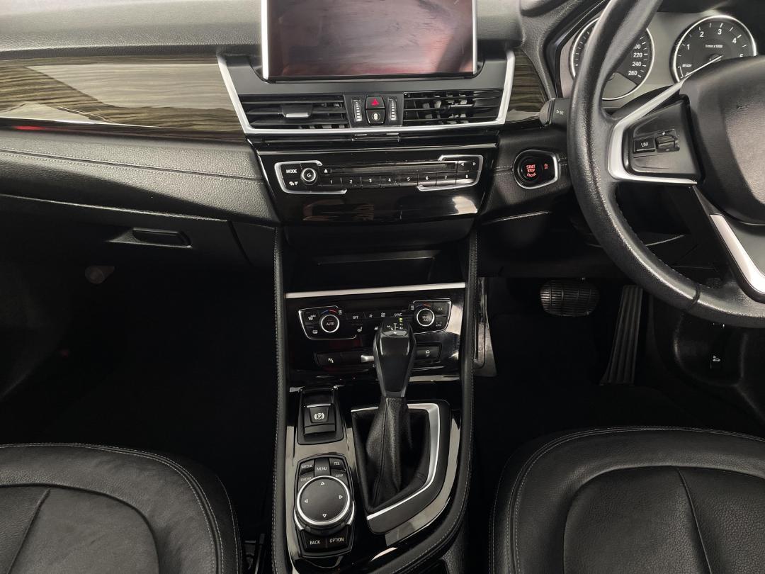 Photo '18' of BMW 218D Photo '18' of BMW 218D