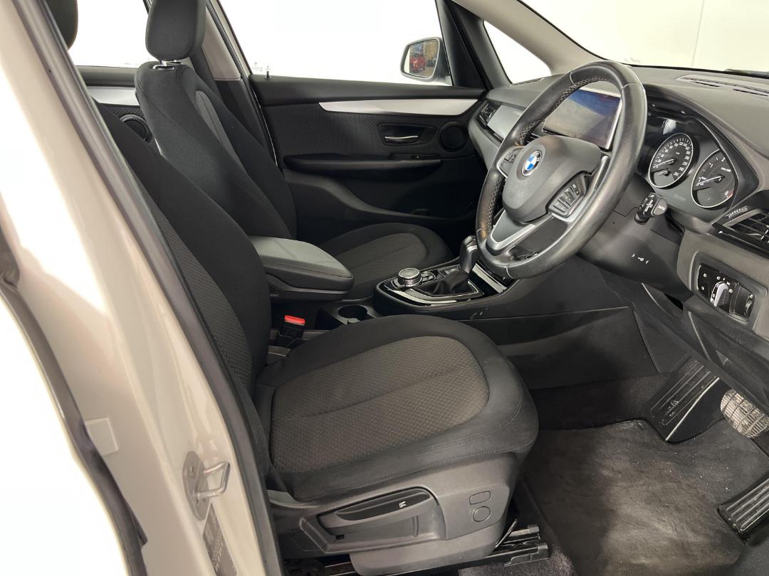 Photo '16' of BMW 218D