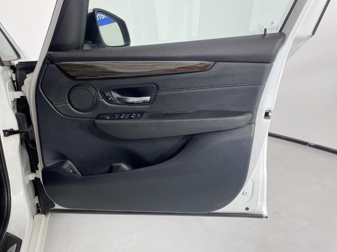 Photo '15' of BMW 218D