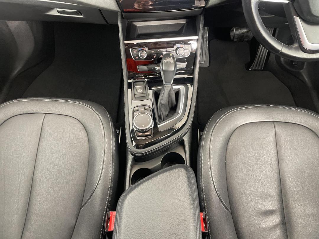 Photo '18' of BMW 218D