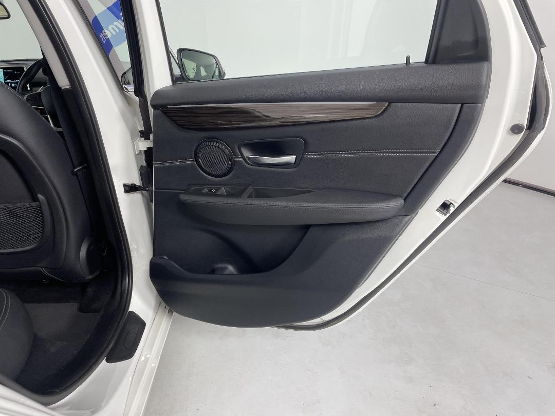 Photo '19' of BMW 218D