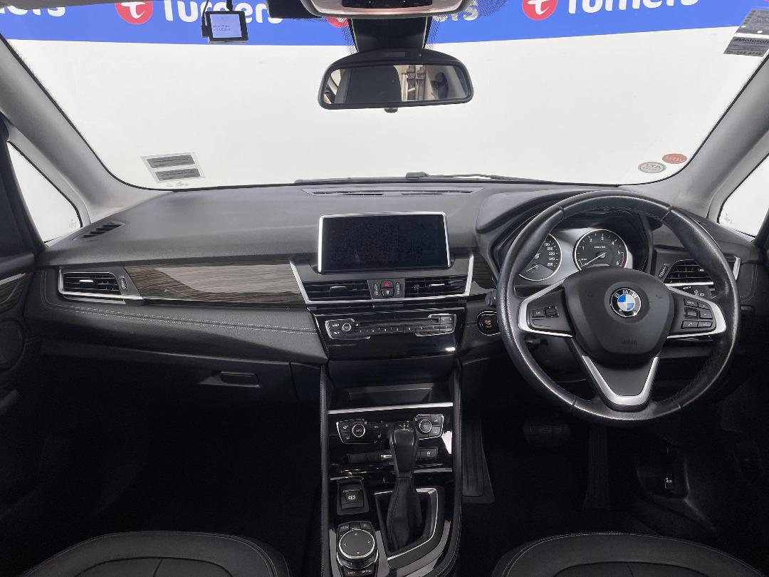 Photo '17' of BMW 218D