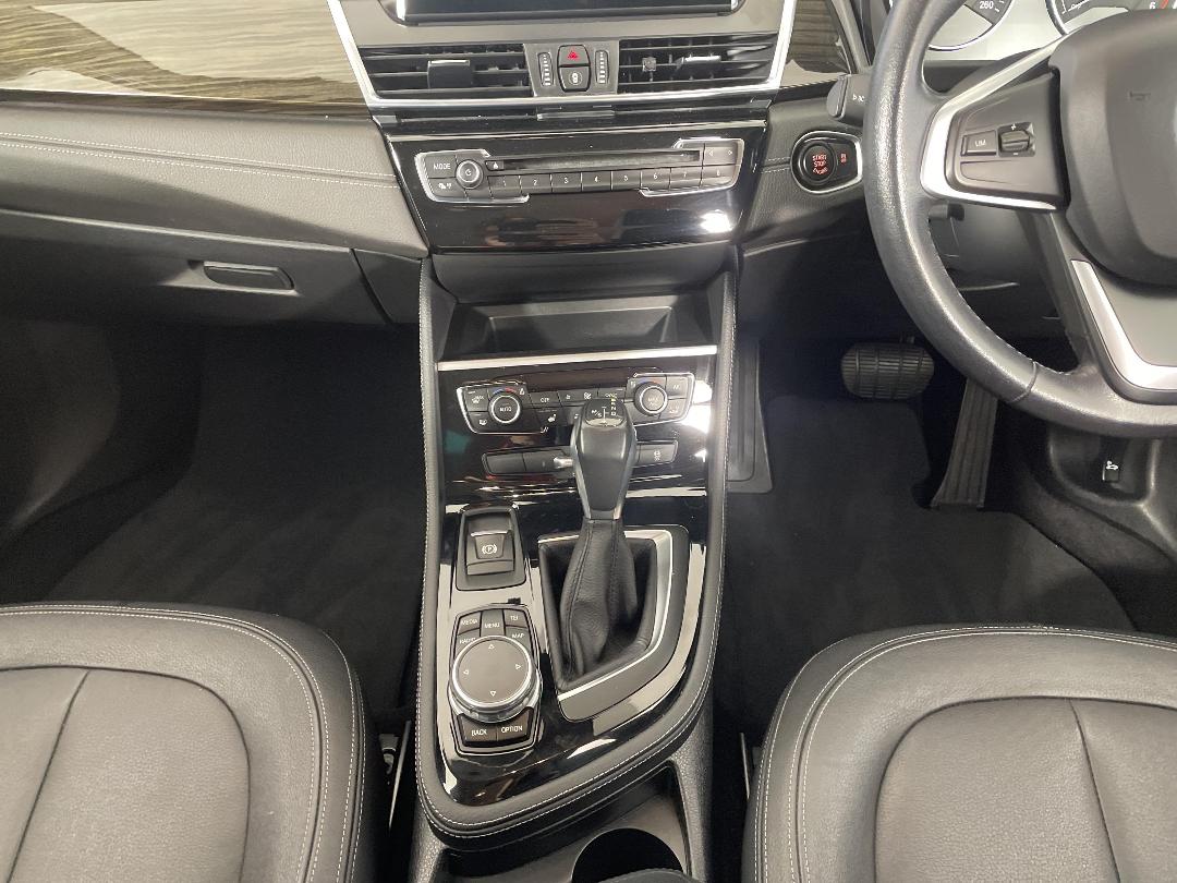 Photo '18' of BMW 218D