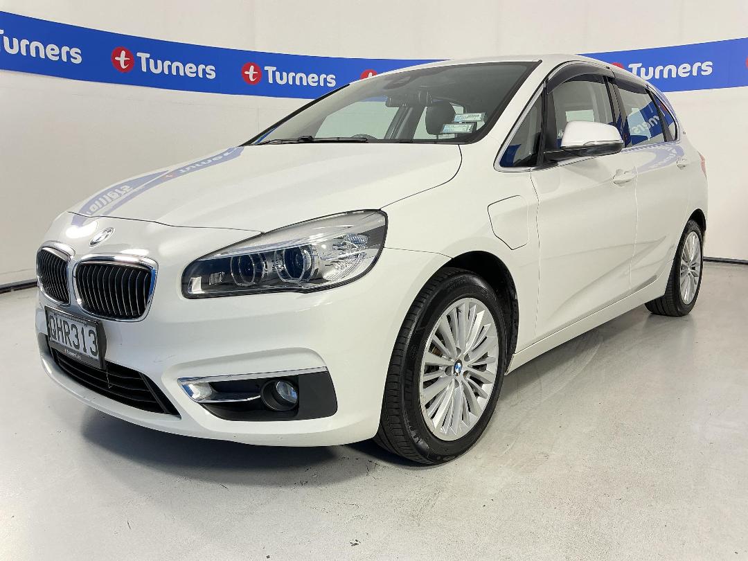 Photo '4' of BMW 225XE