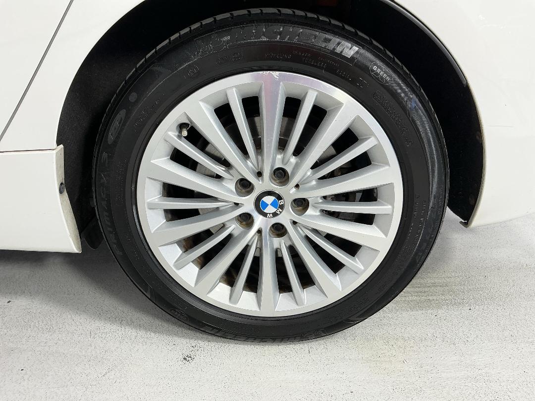 Photo '11' of BMW 225XE