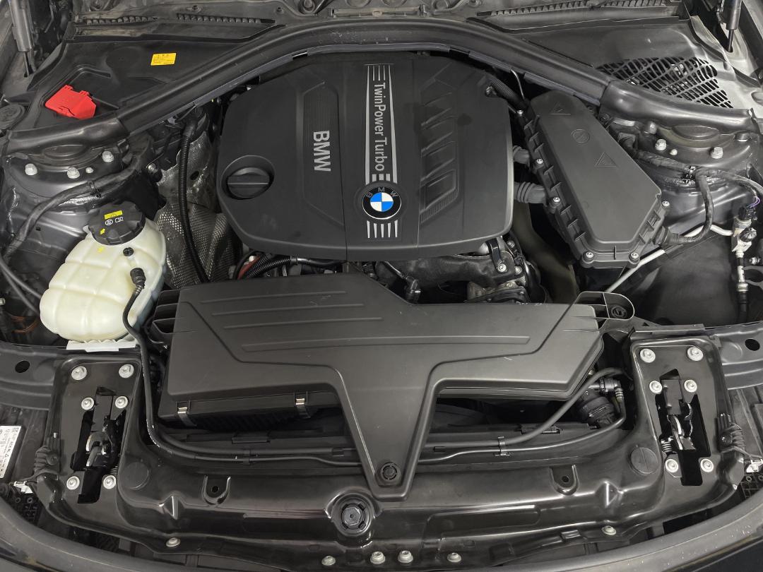 Photo '13' of BMW 320D Photo '13' of BMW 320D