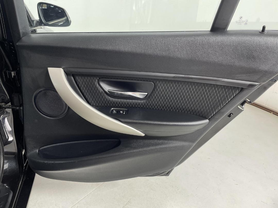 Photo '19' of BMW 320D Photo '19' of BMW 320D