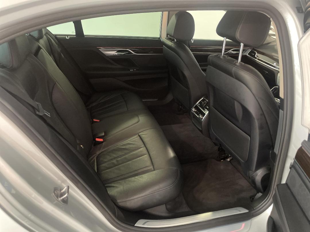 Photo '18' of BMW 7 Series 730LD Photo '18' of BMW 7 Series 730LD