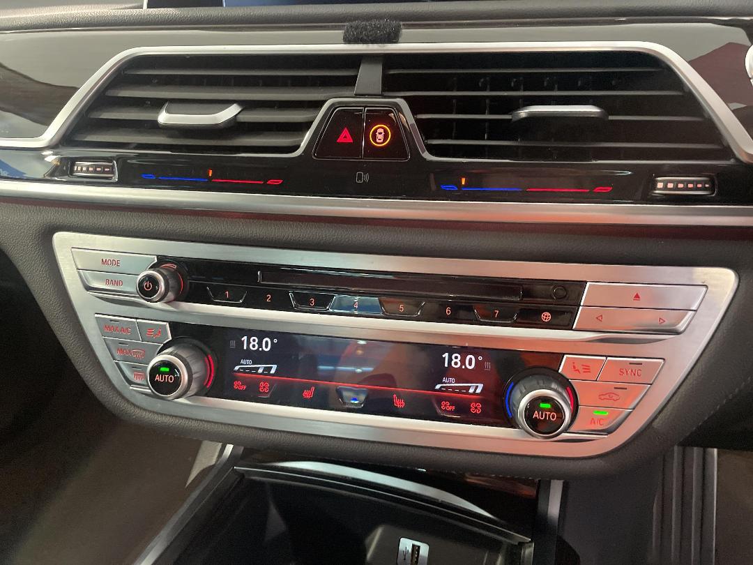 Photo '28' of BMW 7 Series 730LD Photo '28' of BMW 7 Series 730LD