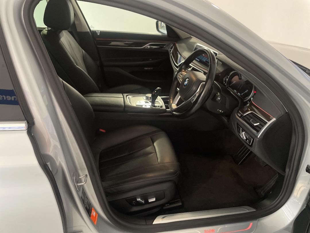 Photo '14' of BMW 7 Series 730LD Photo '14' of BMW 7 Series 730LD