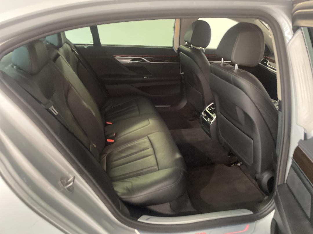 Photo '18' of BMW 7 Series 730LD Photo '18' of BMW 7 Series 730LD