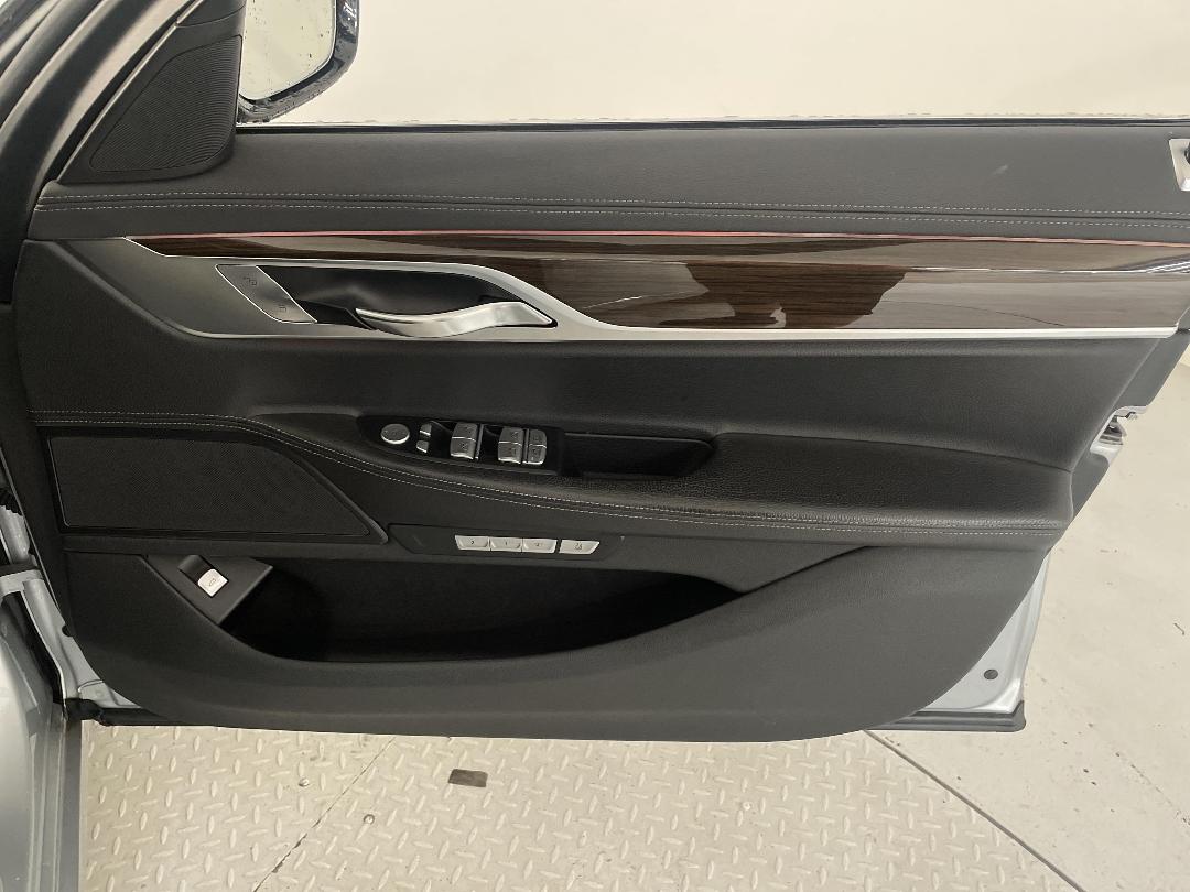 Photo '13' of BMW 7 Series 730LD