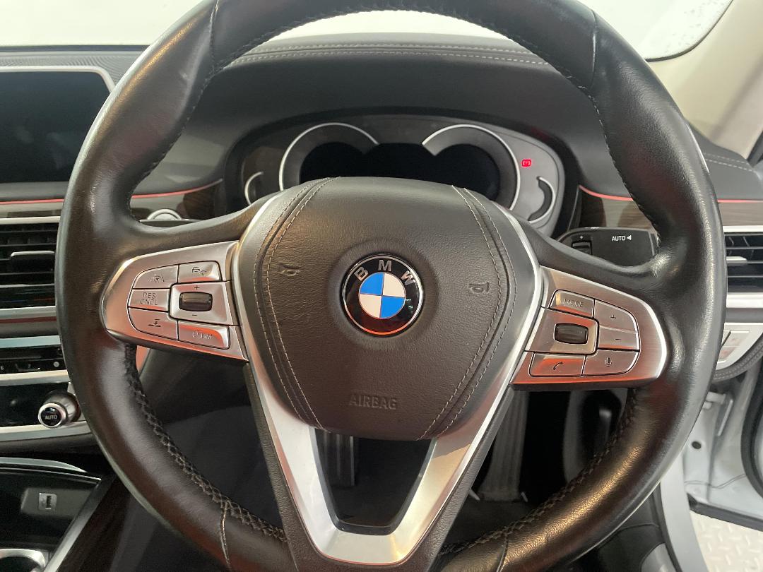 Photo '26' of BMW 7 Series 730LD