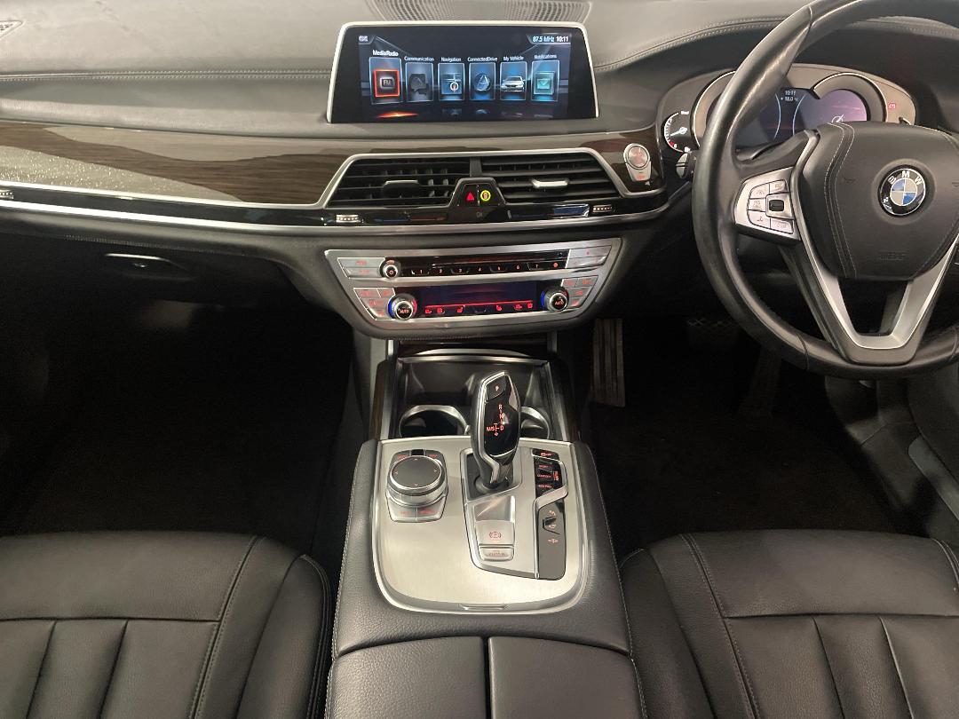 Photo '16' of BMW 7 Series 730LD Photo '16' of BMW 7 Series 730LD