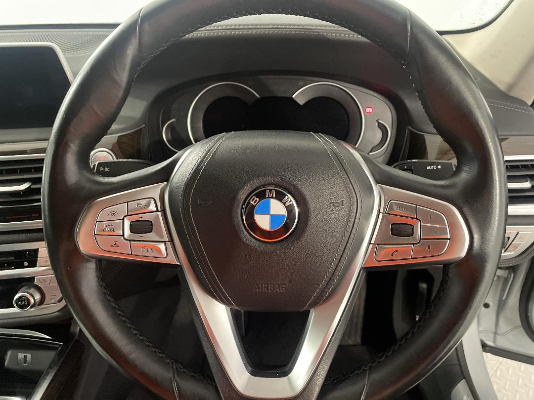 Photo '26' of BMW 7 Series 730LD Photo '26' of BMW 7 Series 730LD