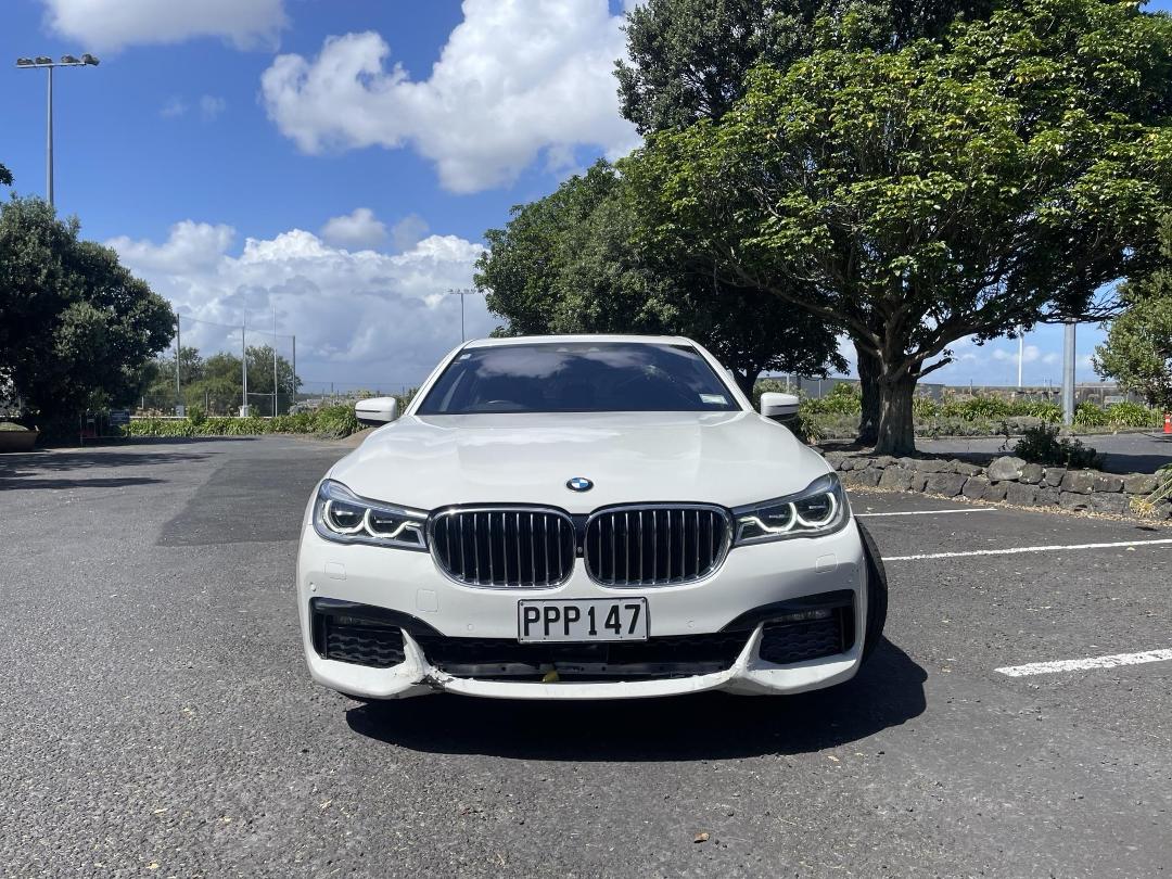 Photo '9' of BMW 740I Photo '9' of BMW 740I