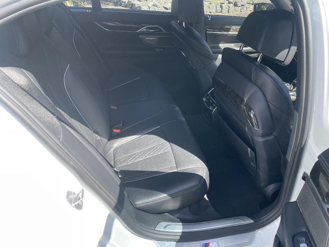 Photo '11' of BMW 740I Photo '11' of BMW 740I